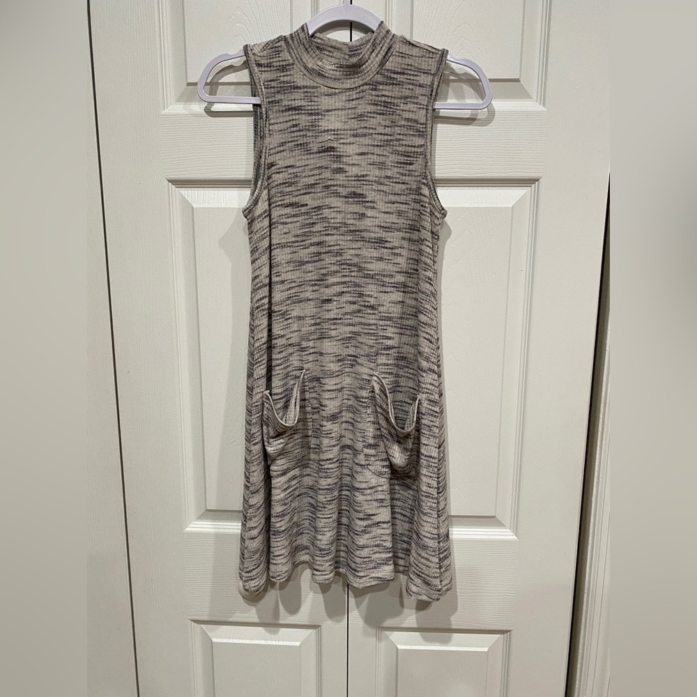 Grey sweater dress *NWT* 🏷️